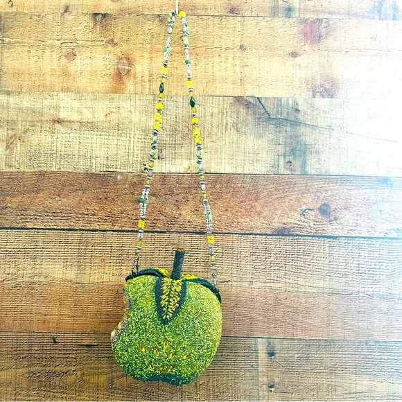 Mary Frances Unique Apple A Day Beaded Purse - Picture 3 of 13